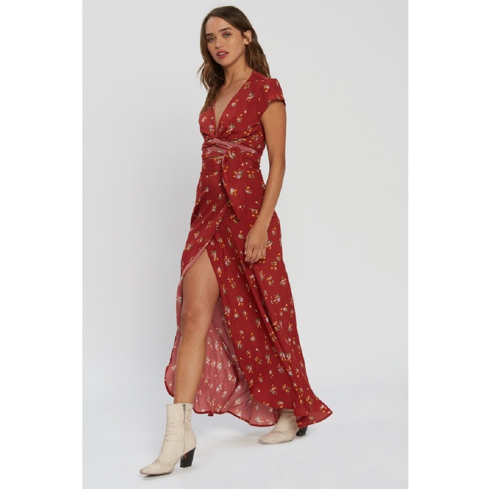 All Wrapped Up Maxi - Red Blooms